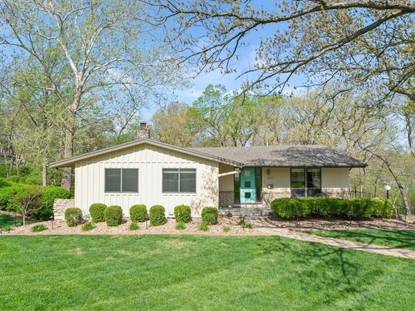 6313 Robin Hood Drive, Merriam, KS 66203