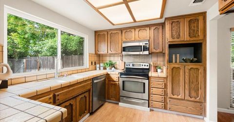 3608 Mountain View Dr, Rocklin, CA 95677 Photo