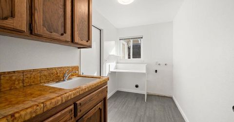 3608 Mountain View Dr, Rocklin, CA 95677 Photo