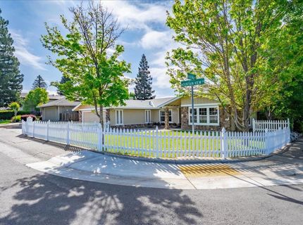 3608 Mountain View Dr, Rocklin, CA 95677 Photo