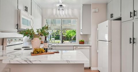 304 Margaret Way, Roseville, CA 95678 Photo