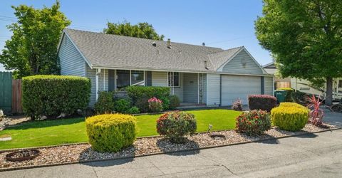 304 Margaret Way, Roseville, CA 95678 Photo