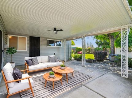 304 Margaret Way, Roseville, CA 95678 Photo