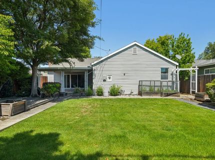 304 Margaret Way, Roseville, CA 95678 Photo