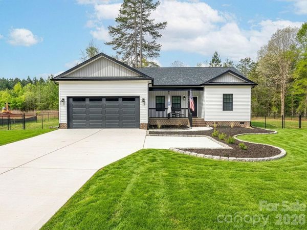 2462 Shoal Road , Crouse, NC 28033