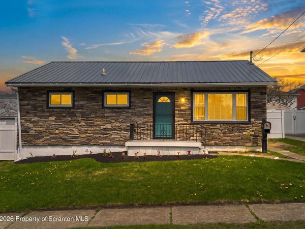 2001 Rigg Street , Dunmore, PA 18512