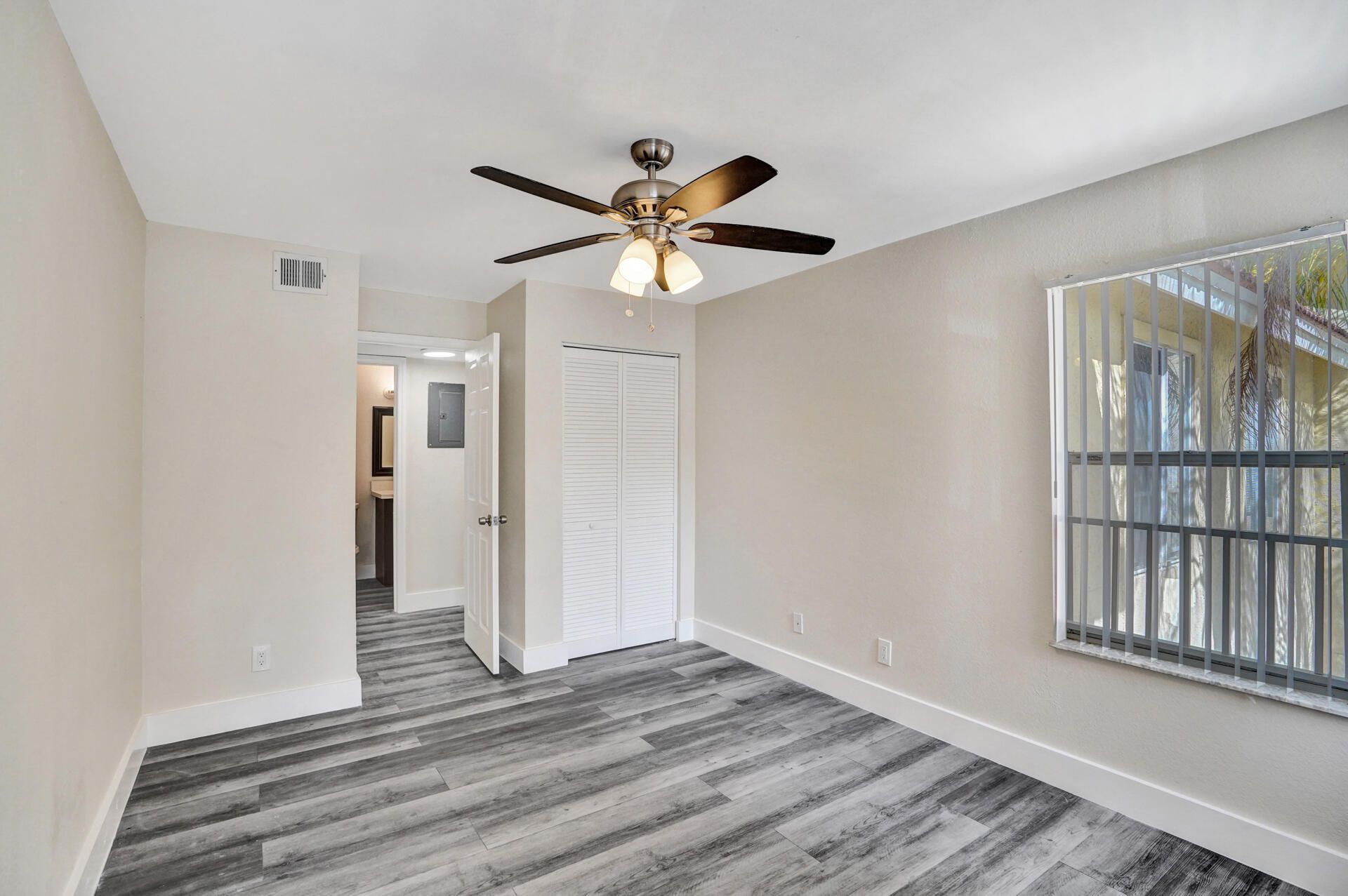 595 Vista Isles Drive, Unit 1925, Sunrise, FL 33325 Photo