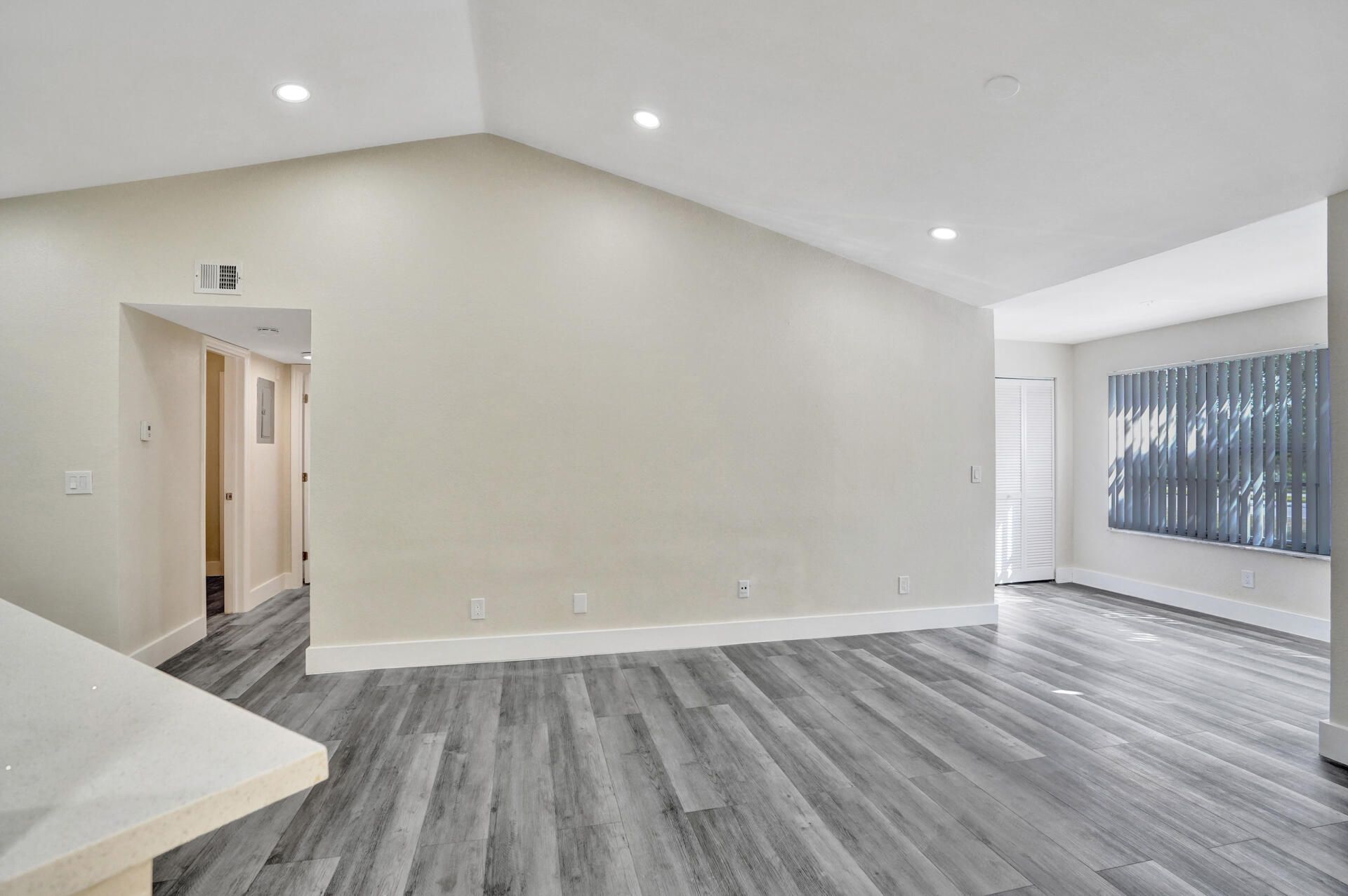 595 Vista Isles Drive, Unit 1925, Sunrise, FL 33325 Photo