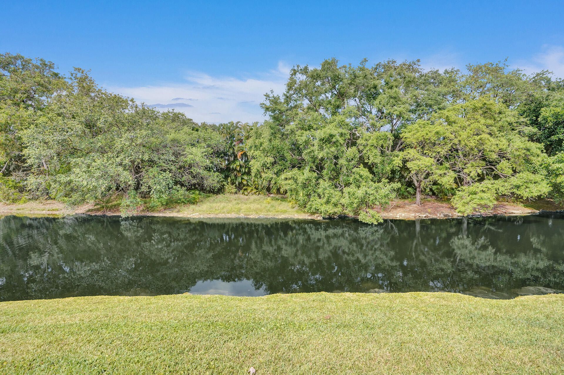 595 Vista Isles Drive, Unit 1925, Sunrise, FL 33325 Photo