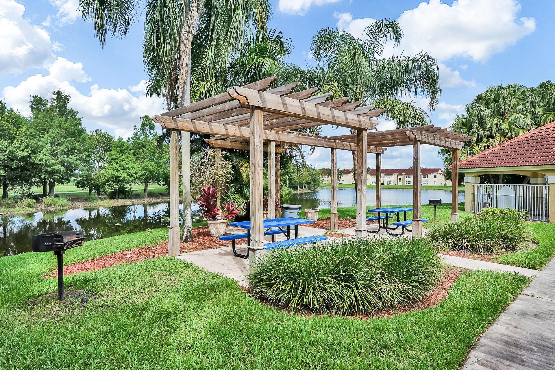 595 Vista Isles Drive, Unit 1925, Sunrise, FL 33325 Photo