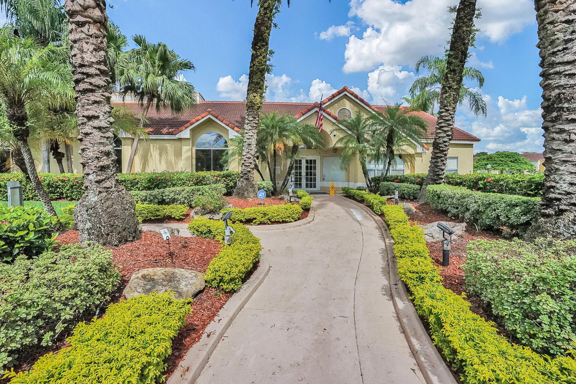 595 Vista Isles Drive, Unit 1925, Sunrise, FL 33325 Photo