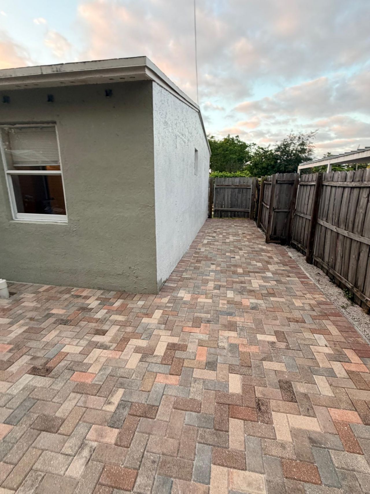 740 Aspen Road, West Palm Beach, FL 33409 Photo