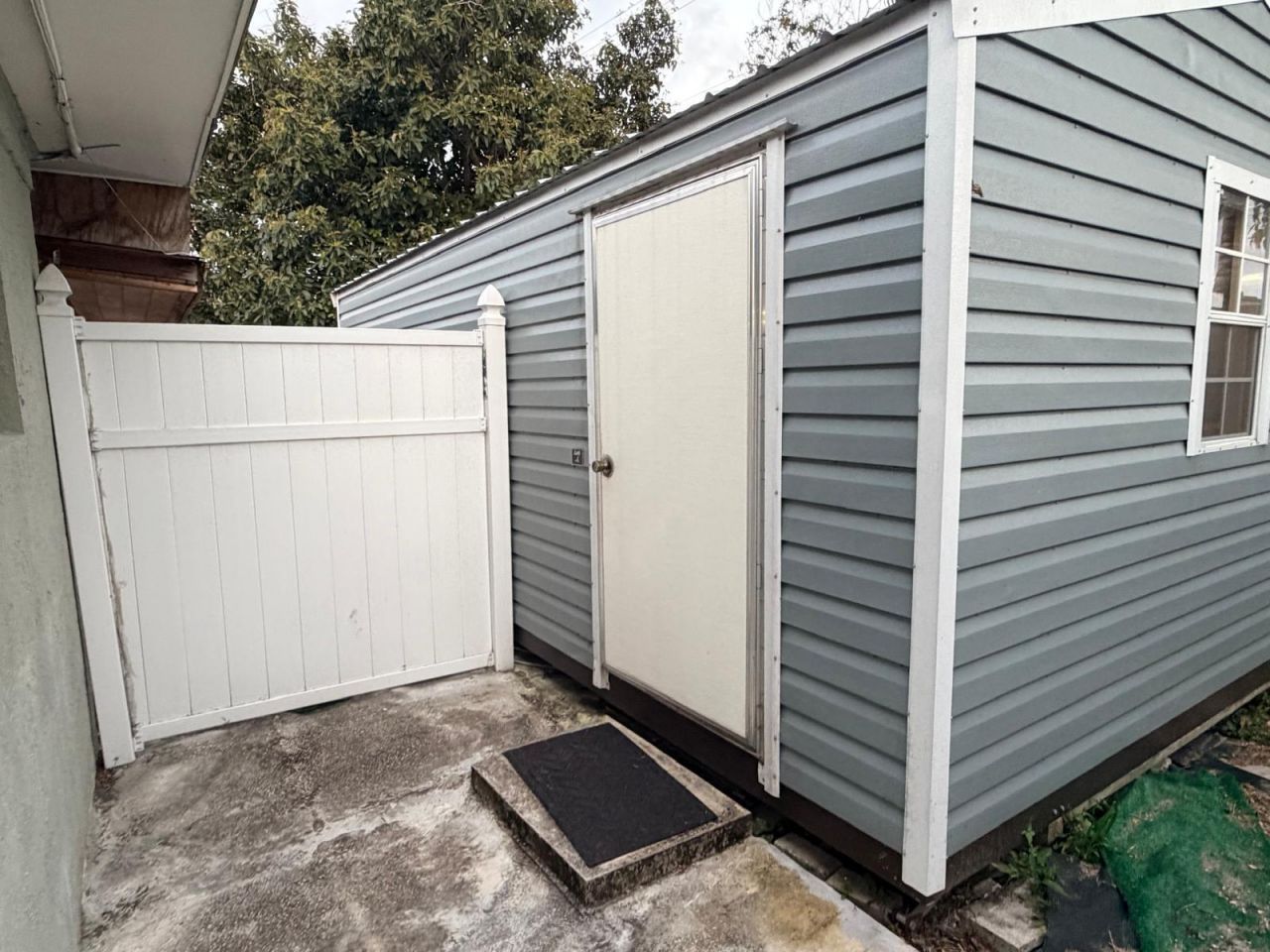 740 Aspen Road, West Palm Beach, FL 33409 Photo