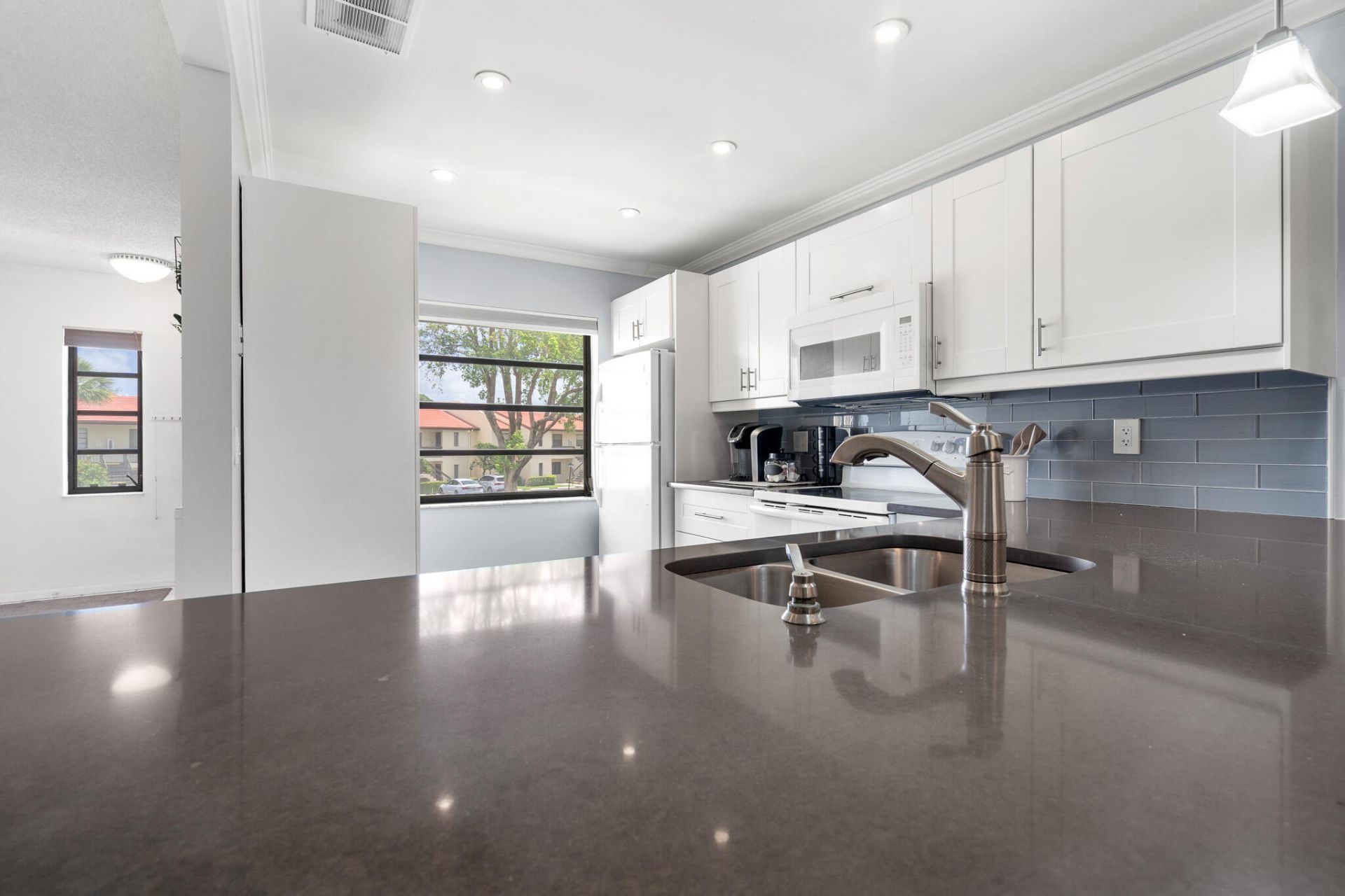 21218 Lago Circle, Unit F, Boca Raton, FL 33433 Photo