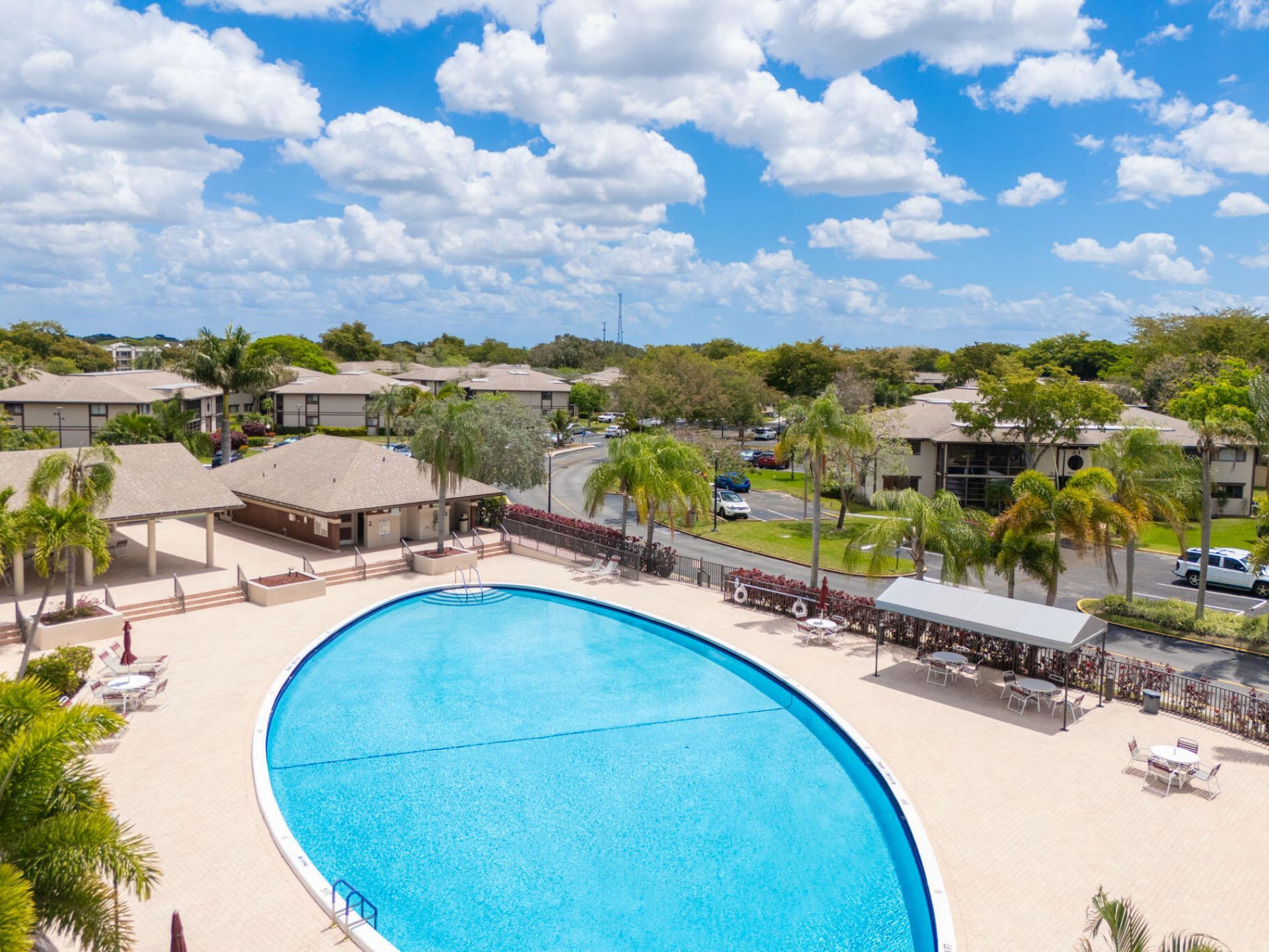 9344 S Belfort Circle, Unit 115-k4, Tamarac, FL 33321 Photo