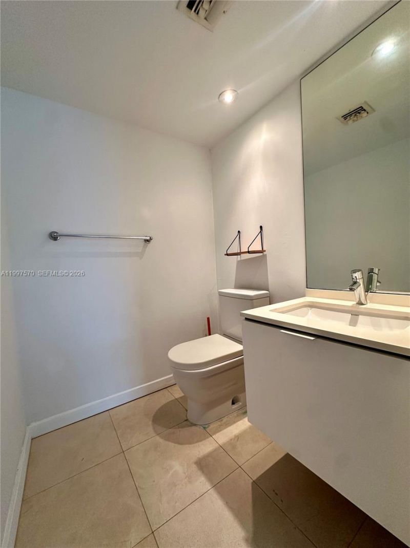 9156 Collins Ave , Unit 202, Surfside, FL 33154 Photo