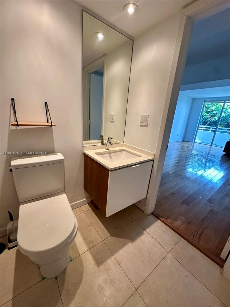 9156 Collins Ave , Unit 202, Surfside, FL 33154 Photo