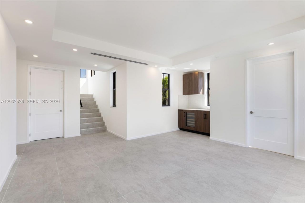 7496 SW 100th St , Pinecrest, FL 33156 Photo