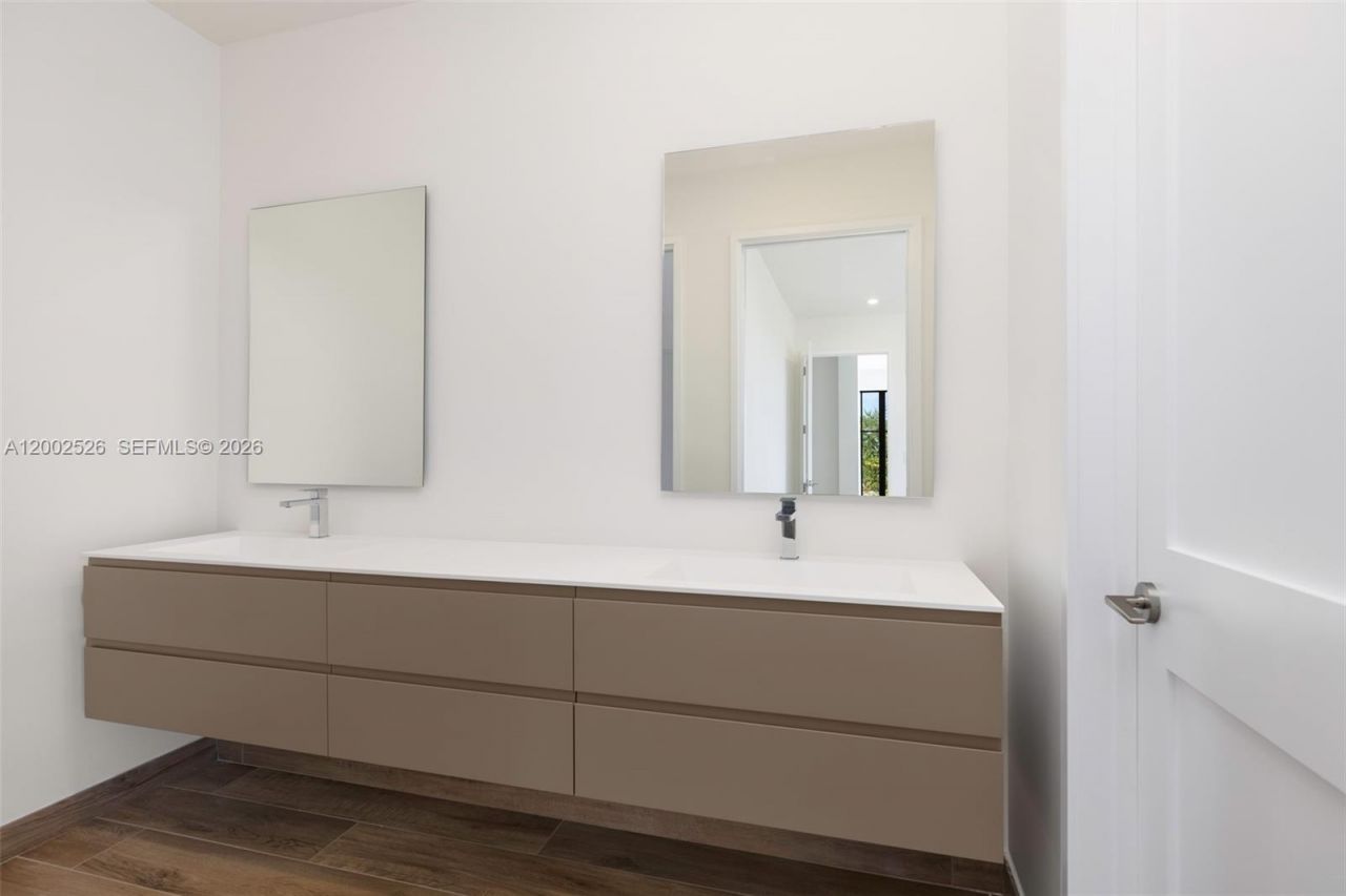 7496 SW 100th St , Pinecrest, FL 33156 Photo