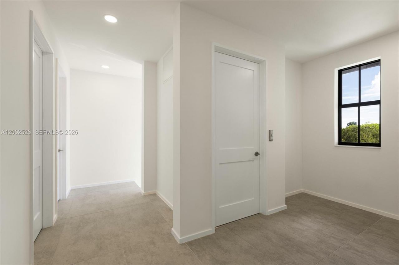 7496 SW 100th St , Pinecrest, FL 33156 Photo