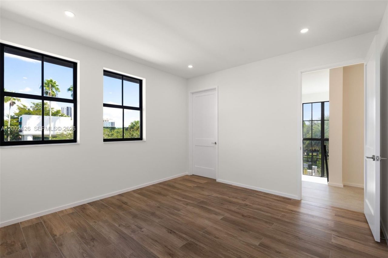 7496 SW 100th St , Pinecrest, FL 33156 Photo