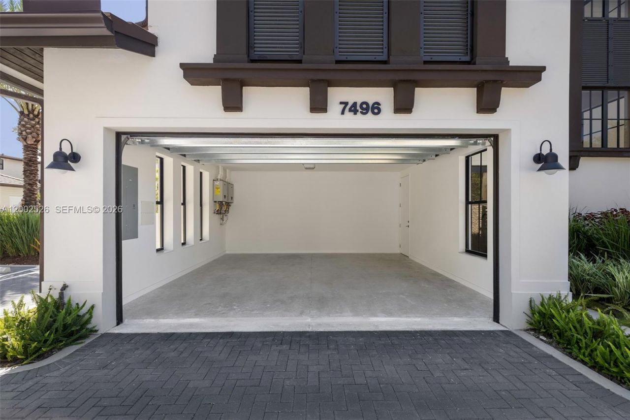 7496 SW 100th St , Pinecrest, FL 33156 Photo