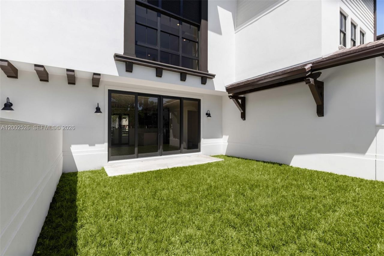 7496 SW 100th St , Pinecrest, FL 33156 Photo