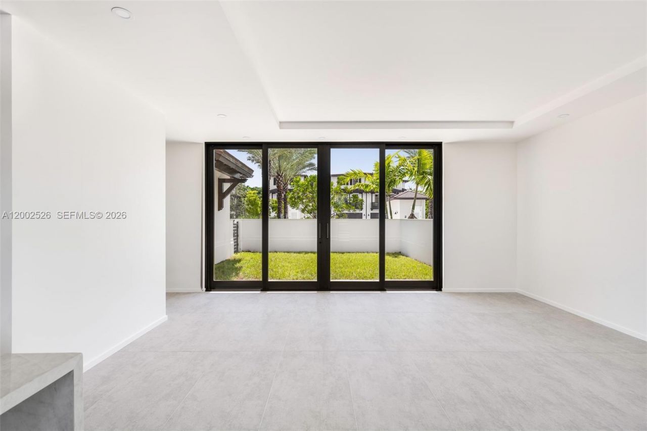 7496 SW 100th St , Pinecrest, FL 33156 Photo