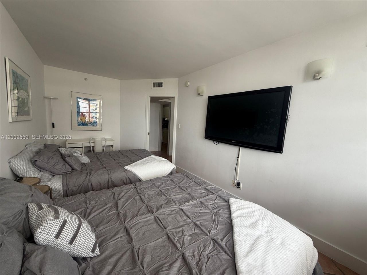 100 Lincoln Rd , Unit 1209, Miami Beach, FL 33139 Photo