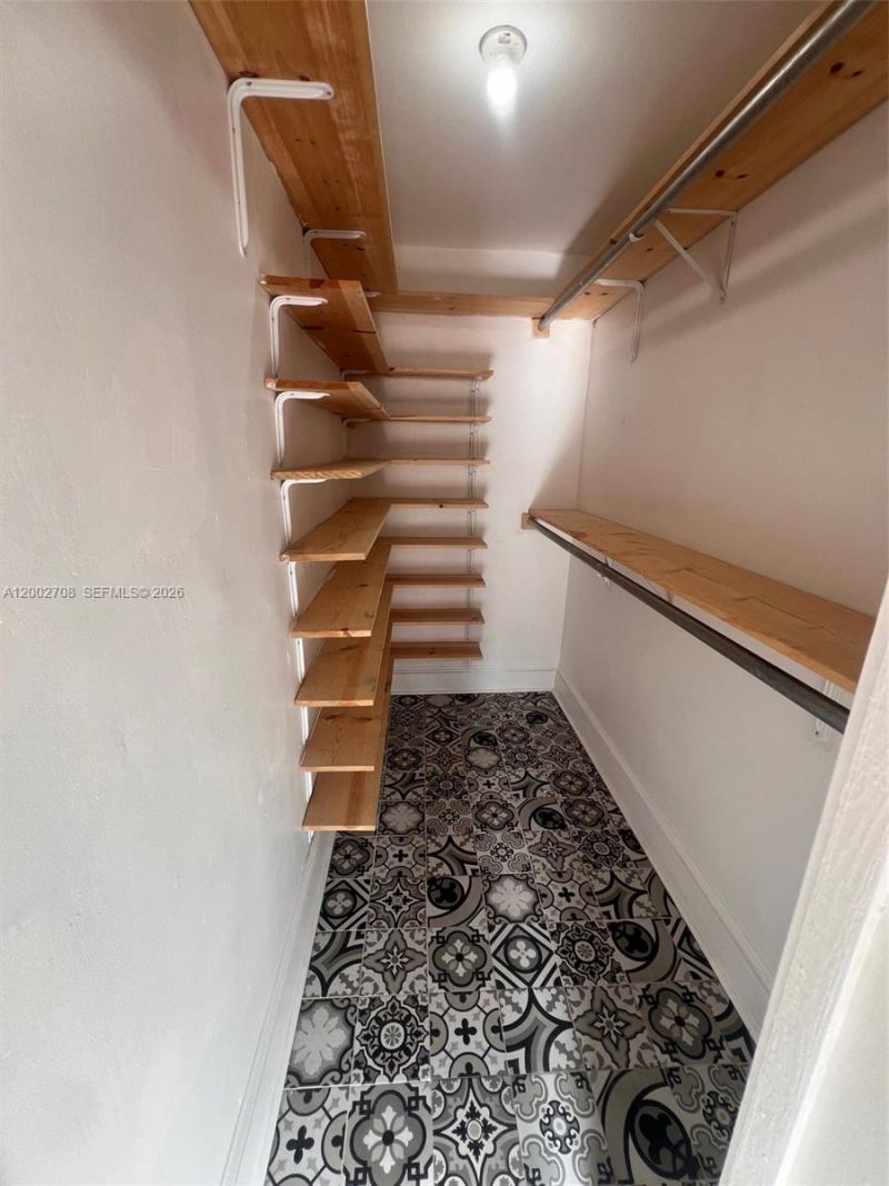 2272 SW 11th Terrace , Miami, FL 33135 Photo