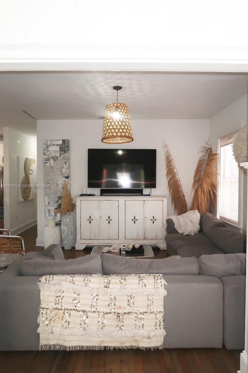 2272 SW 11th Terrace , Miami, FL 33135 Photo