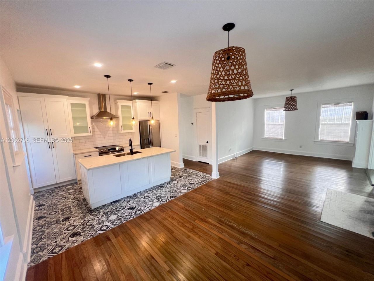 2272 SW 11th Terrace , Miami, FL 33135 Photo