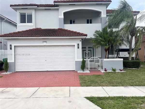 15981 SW 54th Ter , Miami, FL 33185