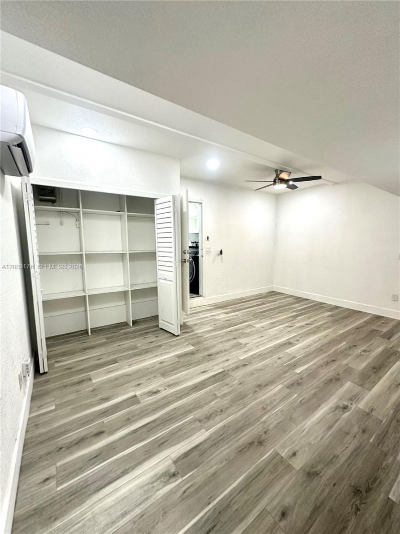 15981 SW 54th Ter , Miami, FL 33185 Photo