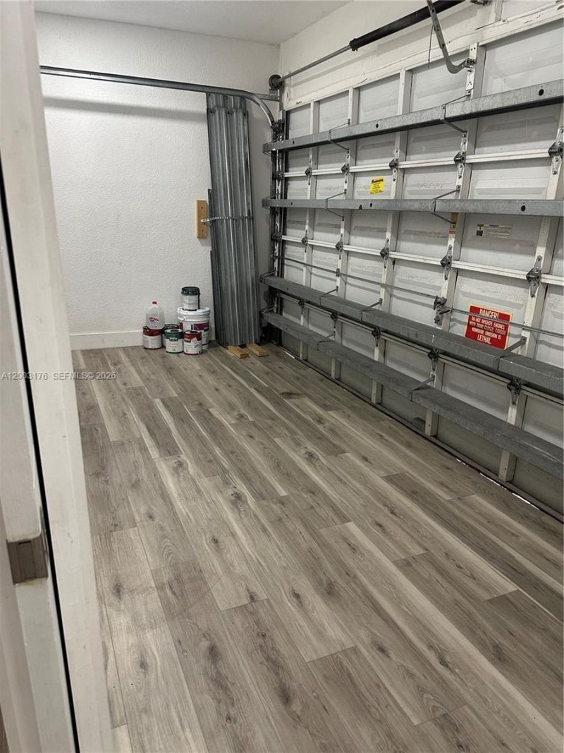 15981 SW 54th Ter , Miami, FL 33185 Photo