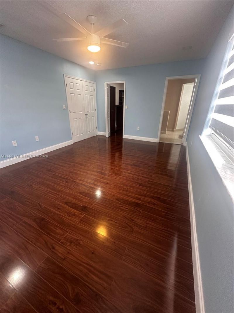 15981 SW 54th Ter , Miami, FL 33185 Photo