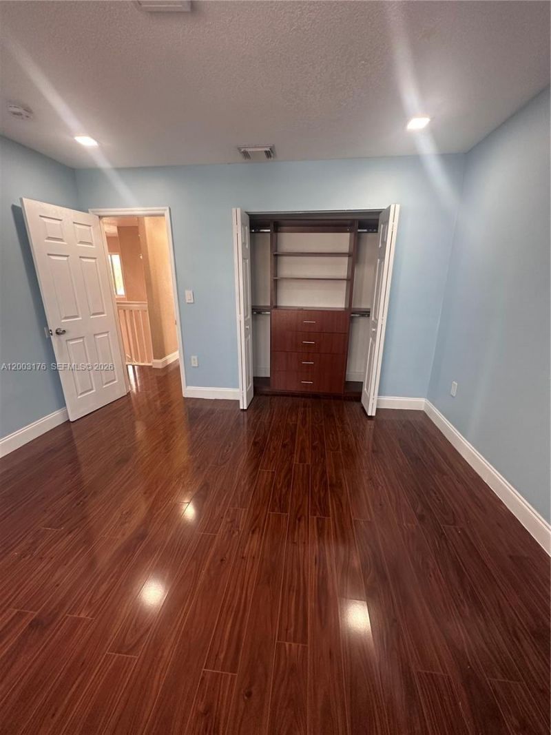 15981 SW 54th Ter , Miami, FL 33185 Photo