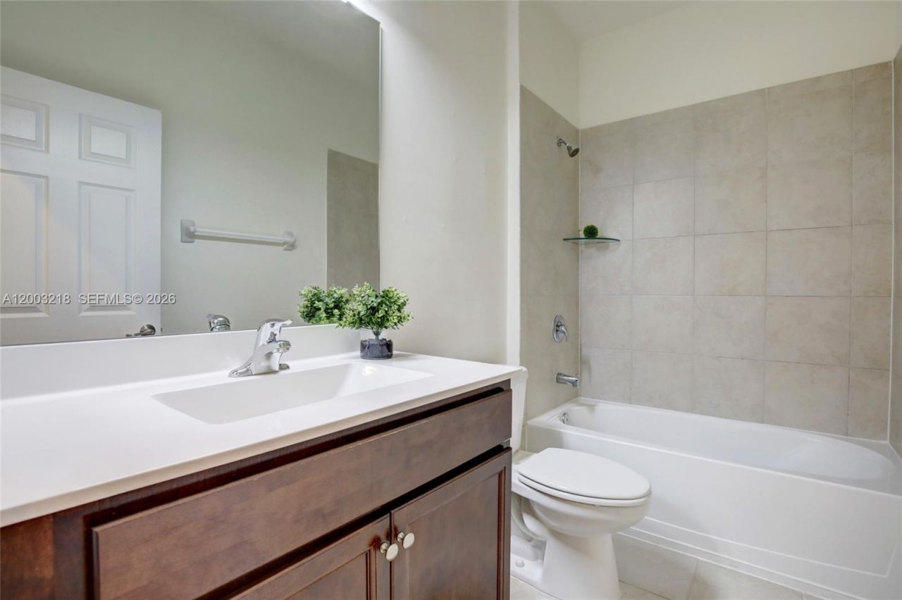 11981 SW 150th Pl , Miami, FL 33196 Photo