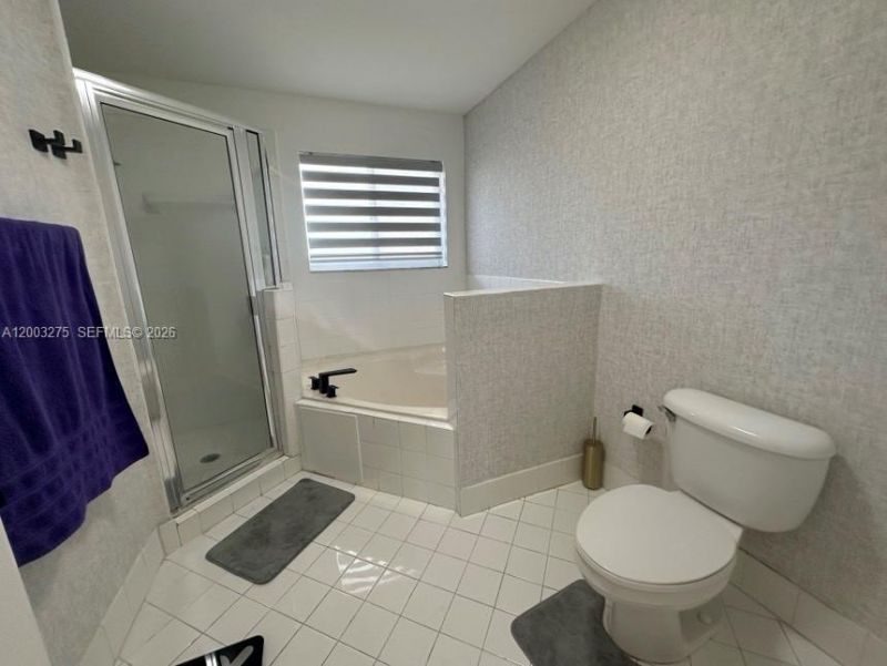 11521 NW 50th Ter, Doral, FL 33178 Photo