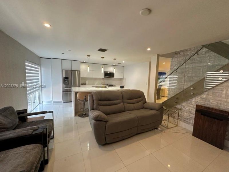 11521 NW 50th Ter, Doral, FL 33178 Photo