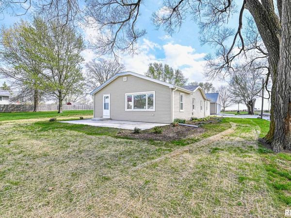 200 LILAC Lane, East Peoria, IL 61611