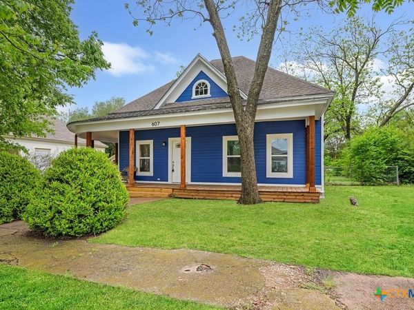 607 W 3rd Street, Eddy, TX 76524