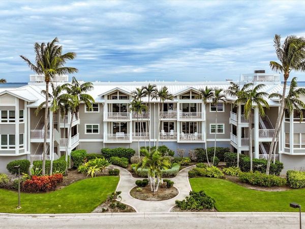 1256 S Seas Plantation Rd, Unit 1256, Captiva, FL 33924