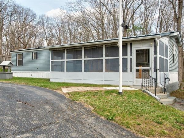 137 Central St, Ashburnham, MA 01430