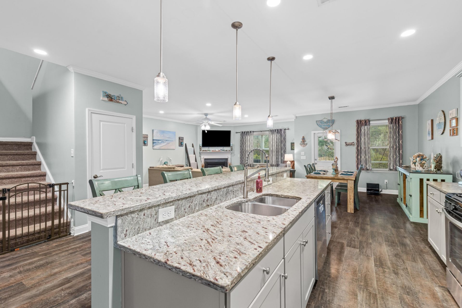 2017 Elvington Road Photo 13