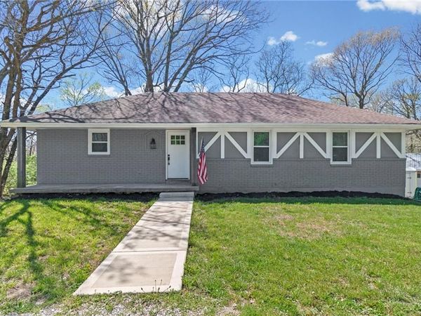 5977 SE 208th Street, Holt, MO 64048