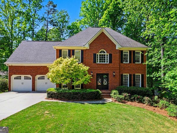 5702 Fallsbrook Lane NW, Acworth, GA 30101