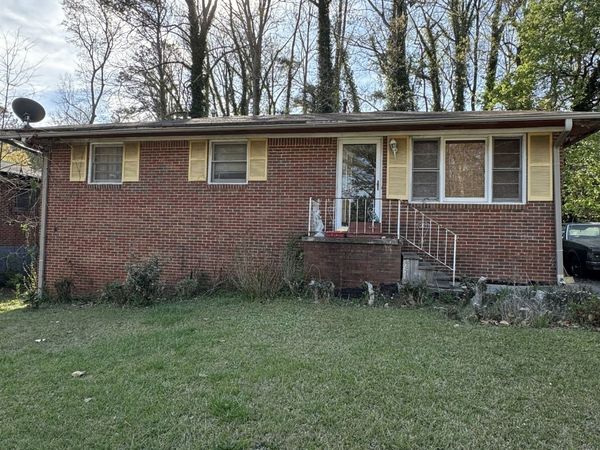 381 Dollar Mill Court SW, Atlanta, GA 30331