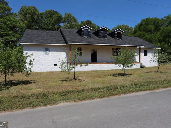 271 Cemetery road, Lyerly, GA 30730