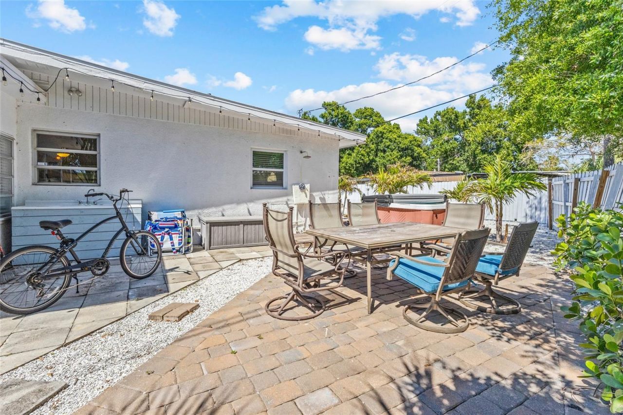 2082 Orchid Street , Sarasota, FL 34239 Photo